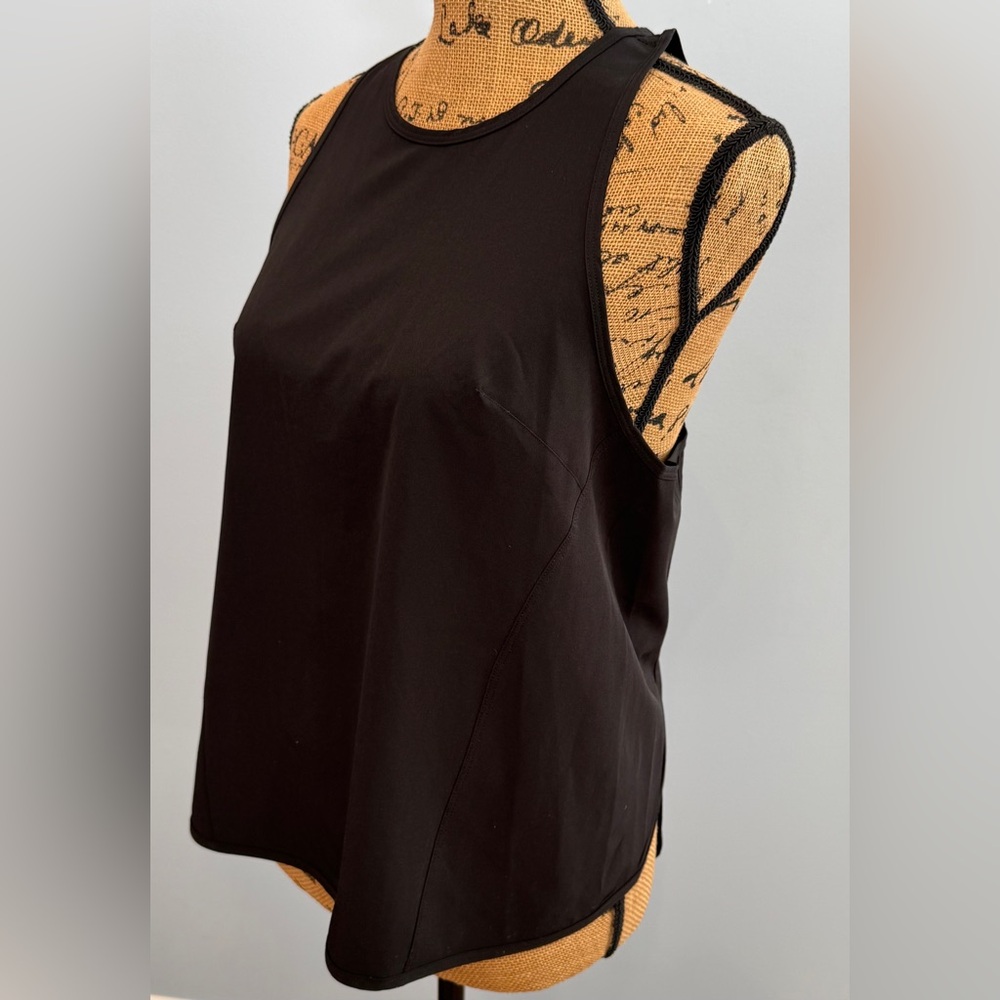 Yogalicious cropped racerback “lucy” luxtreme tank black size medium